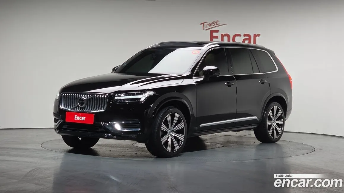 Volvo XC90 — фото 1