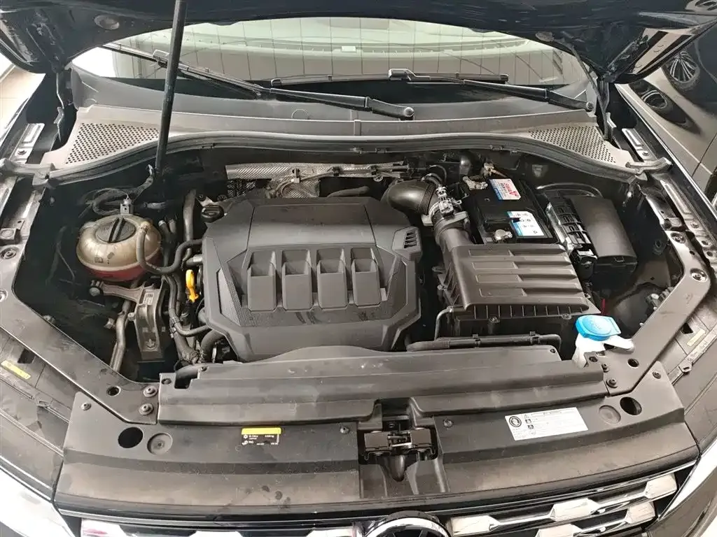 Volkswagen Tiguan L 2021 из CN, фото 10