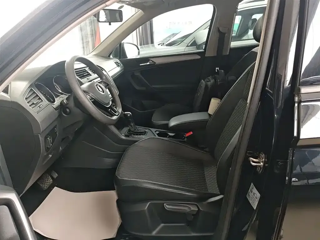 Volkswagen Tiguan L 2021 из CN, фото 7