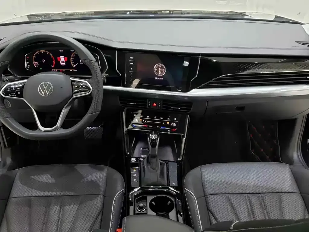 Volkswagen Passat 2024 из CN, фото 6