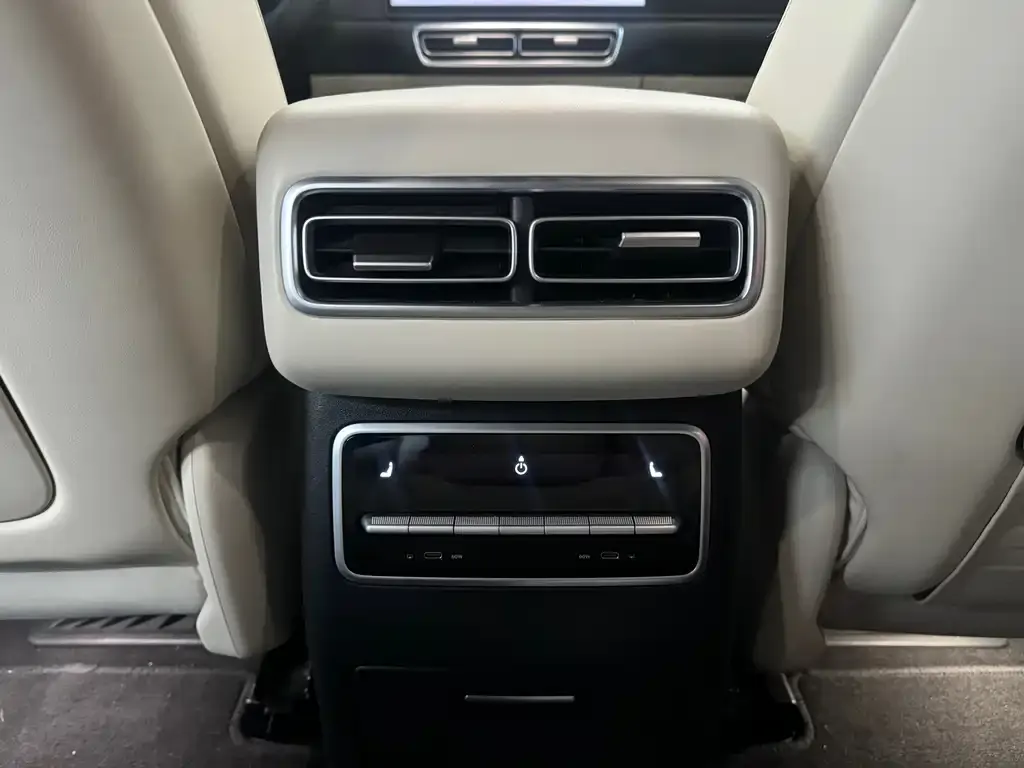 Li Auto L7 2023 из CN, фото 2