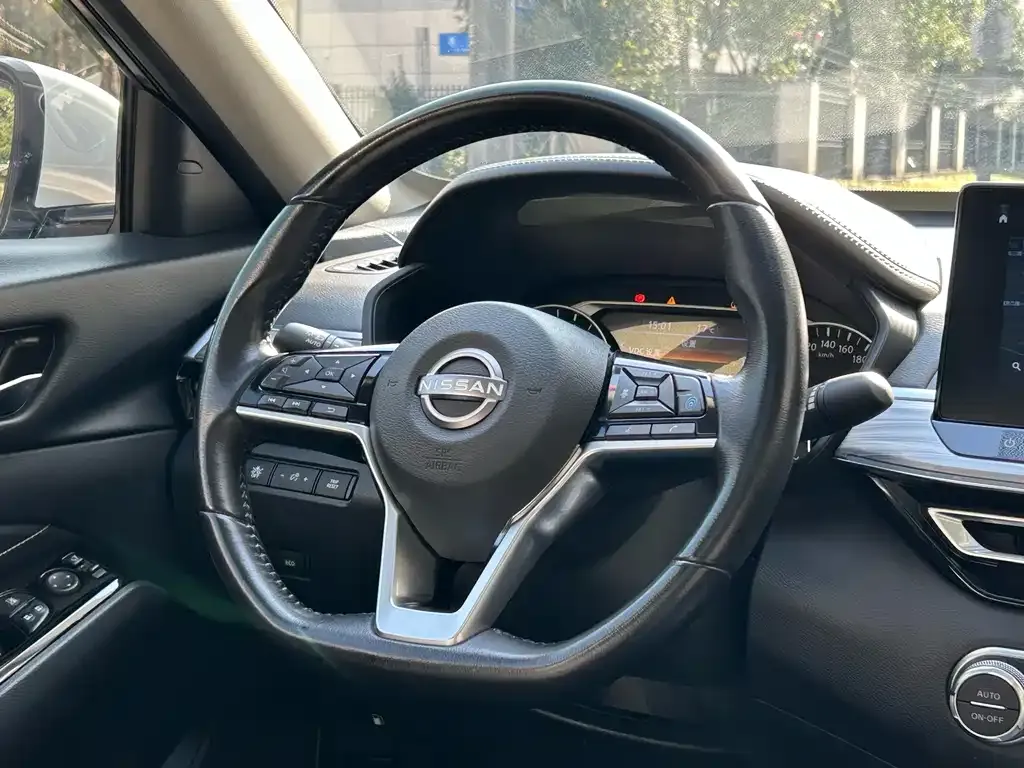 Nissan Teana — фото 10