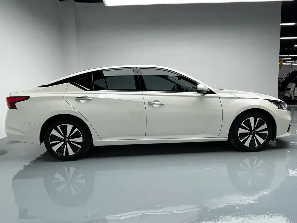 Nissan Teana 2021 из CN, фото 4