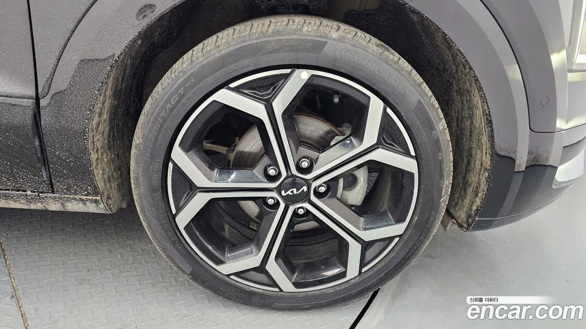 Kia Niro — фото 10
