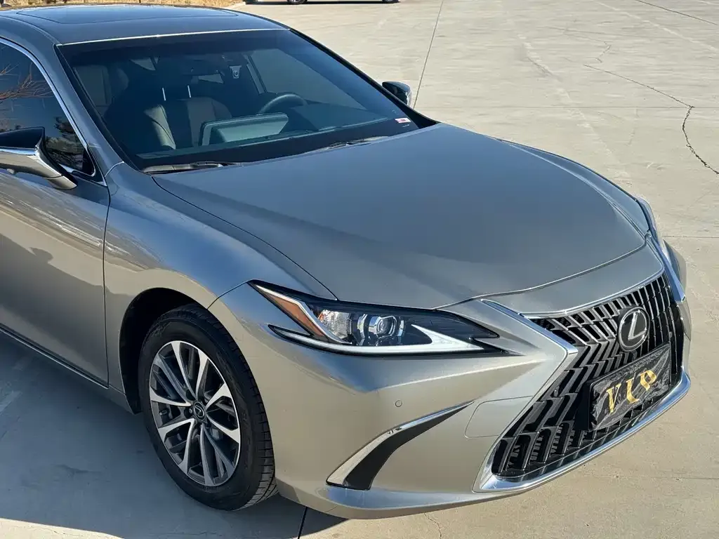 Lexus ES — фото 2