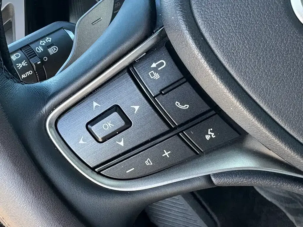 Lexus ES — фото 8