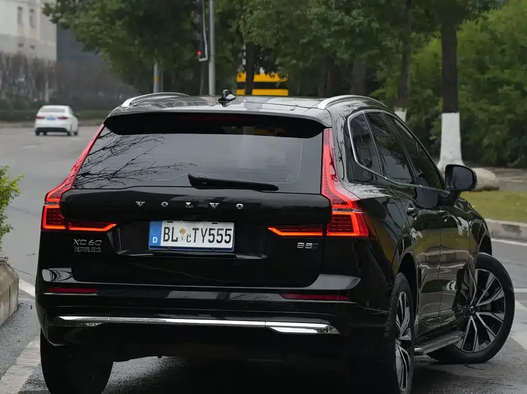 Volvo XC60 2022 из CN, фото 6