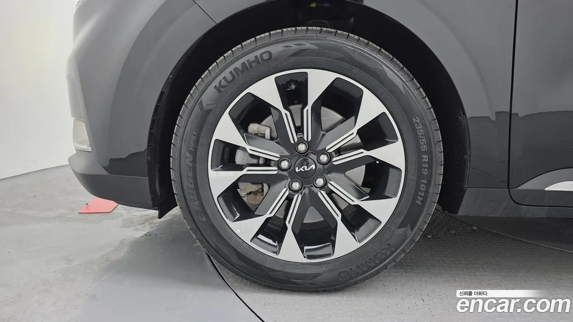 Kia Carnival 2023 из KR, фото 2