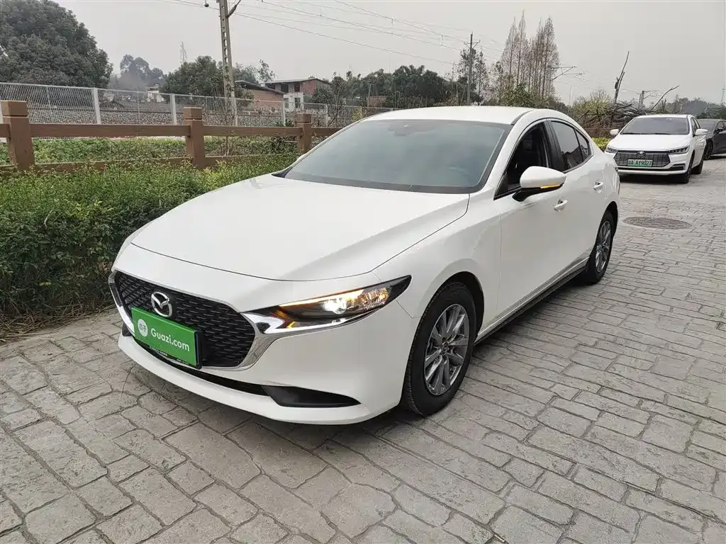 Mazda 3 Axela 2022 из CN, фото 4