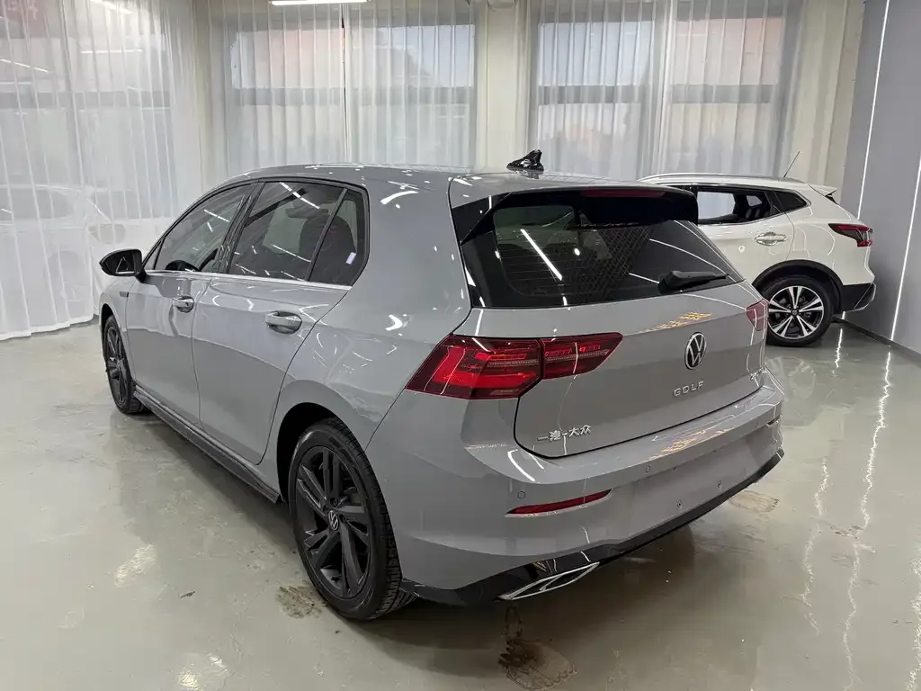 Volkswagen Golf 2022 из CN, фото 9