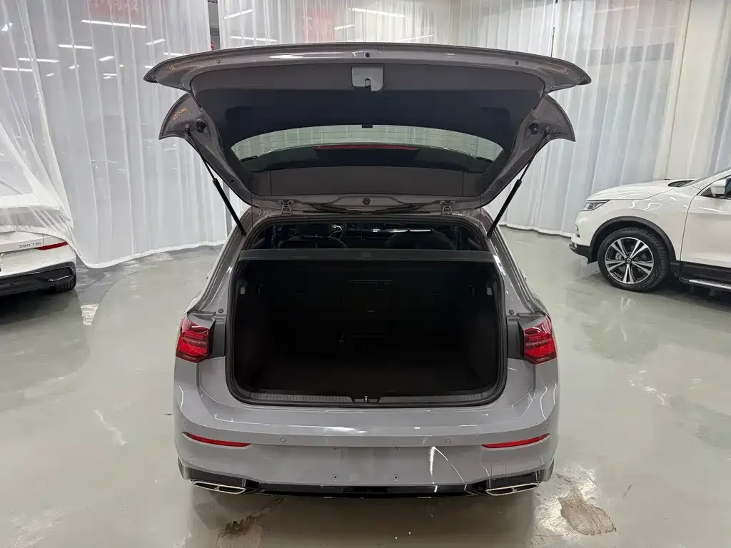 Volkswagen Golf 2022 из CN, фото 4