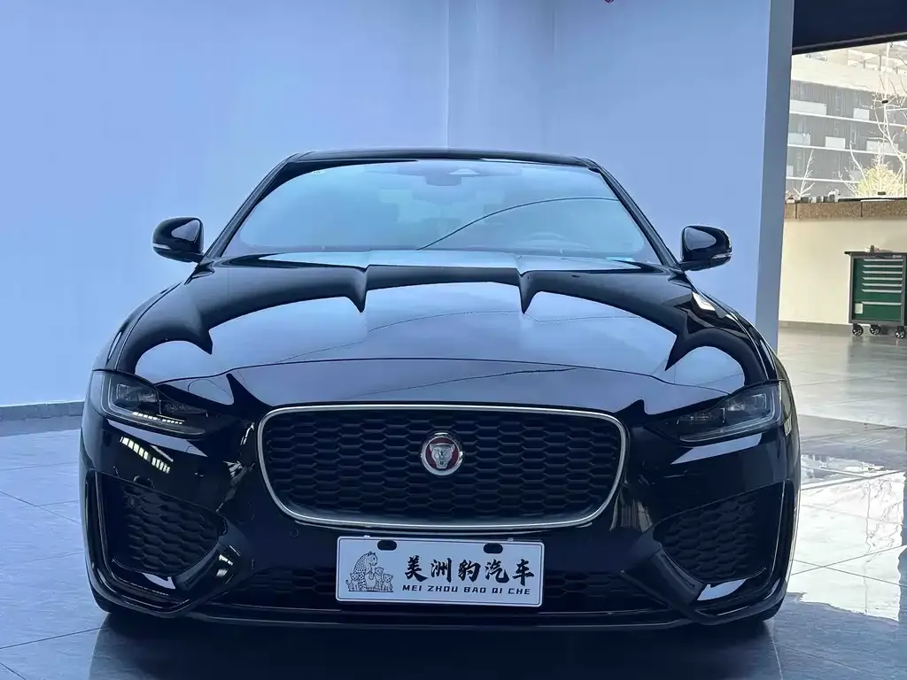 Jaguar XEL — фото 3