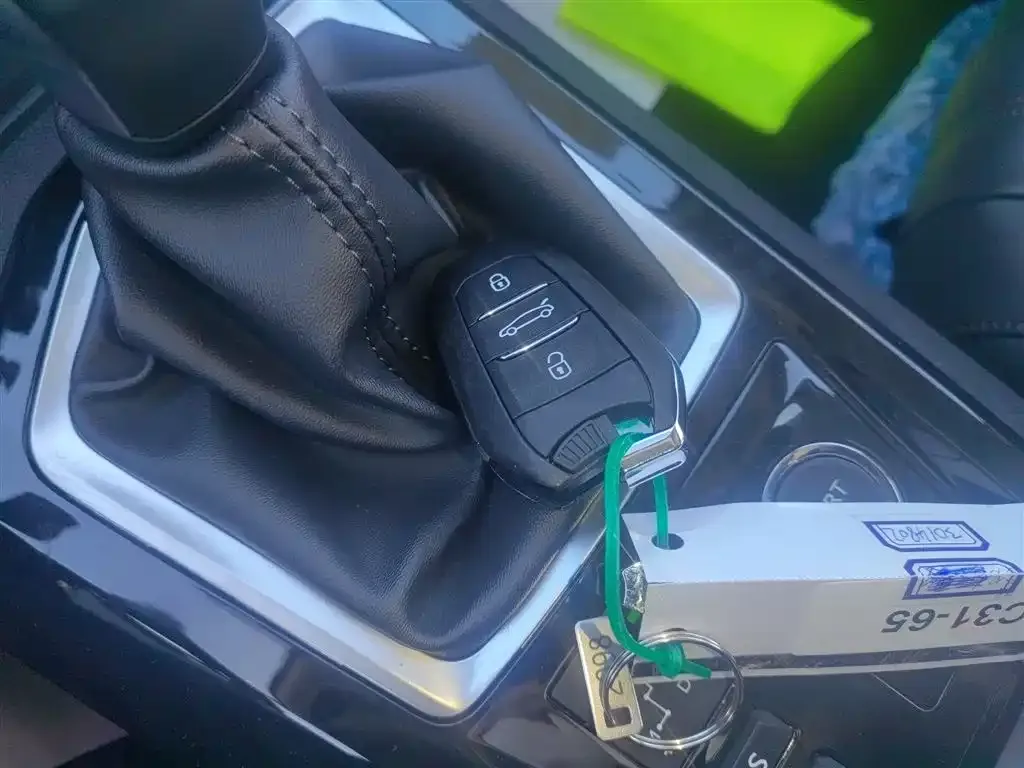 Peugeot 408 2025 из CN, фото 6