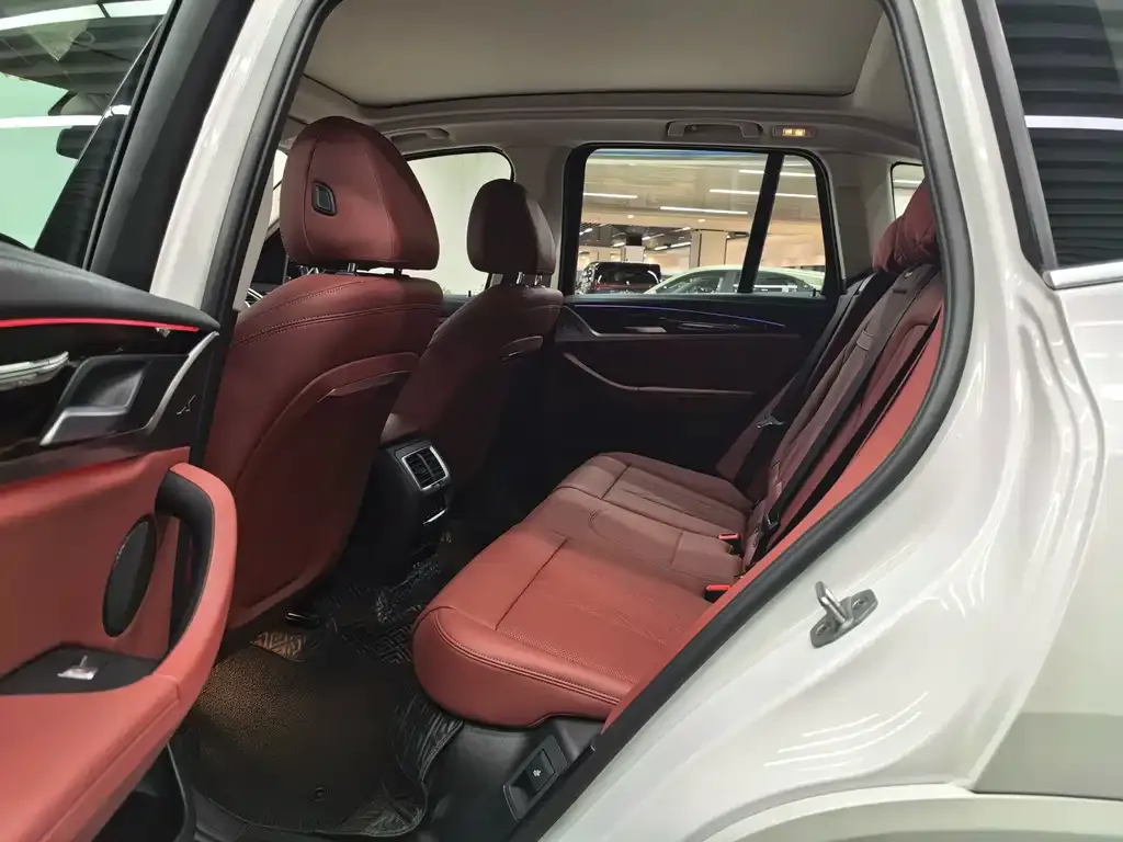 BMW X3 2025 из CN, фото 8