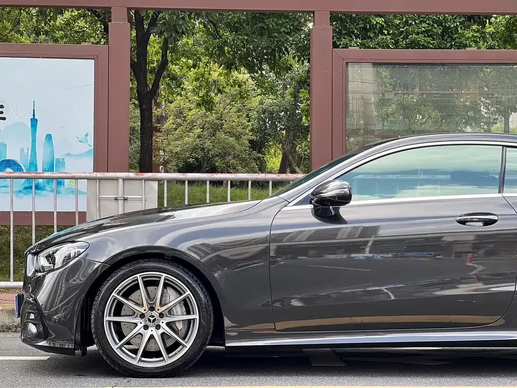 Mercedes-Benz E-Class (Import) — фото 5