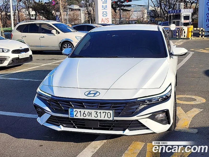 Hyundai AVANTE — фото 1