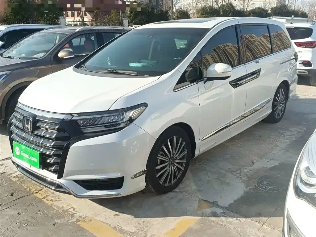 Honda Elysion 2022 из CN, фото 7