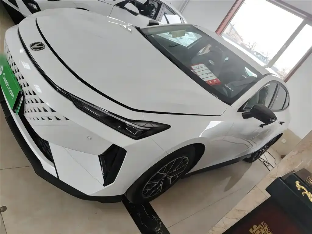 Changan UNI-V iDD 2025 из CN, фото 5