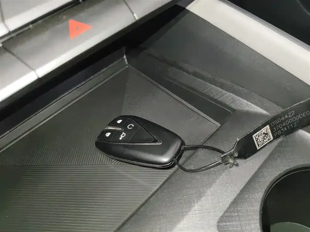 Changan UNI-V iDD 2025 из CN, фото 9