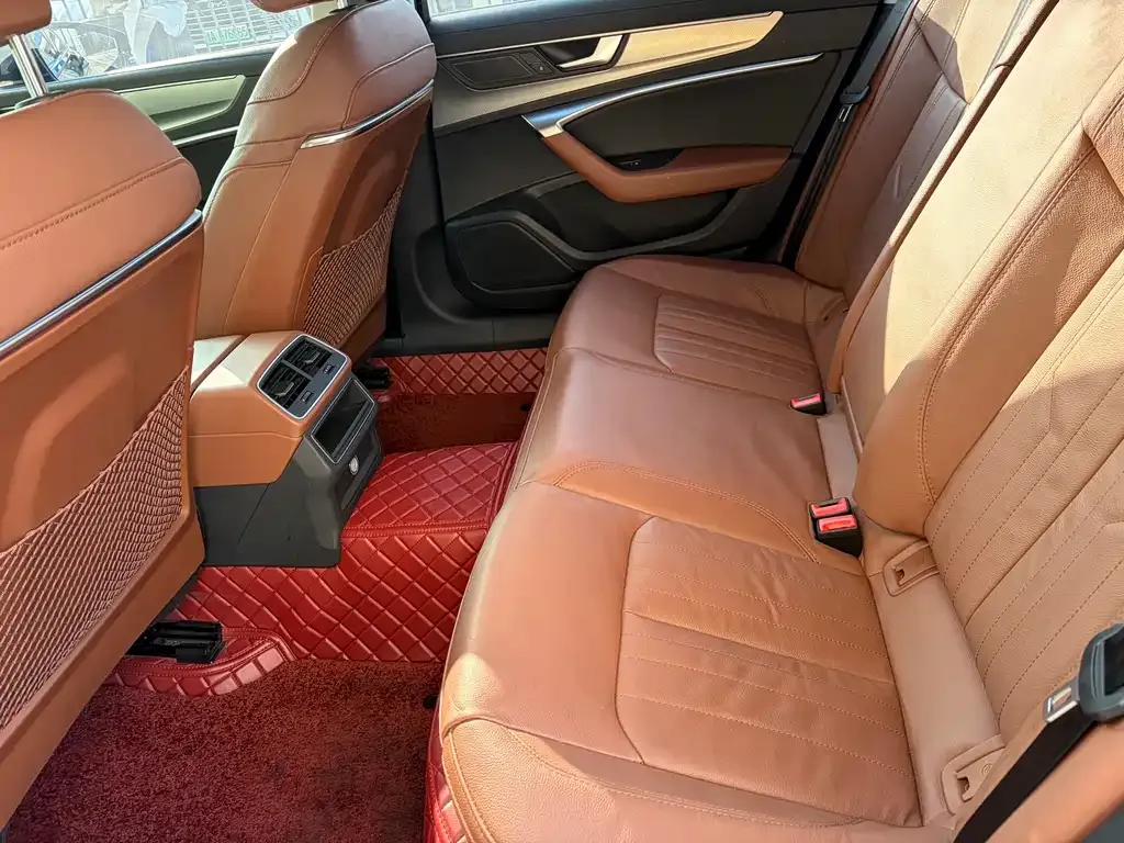 Audi A6L 2022 из CN, фото 3