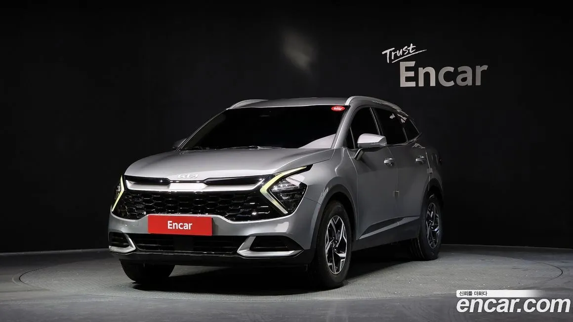 Kia Sportage — фото 1