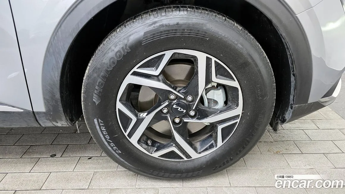 Kia Sportage — фото 9