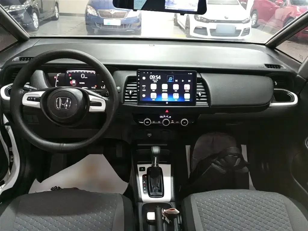 Honda Fit — фото 10