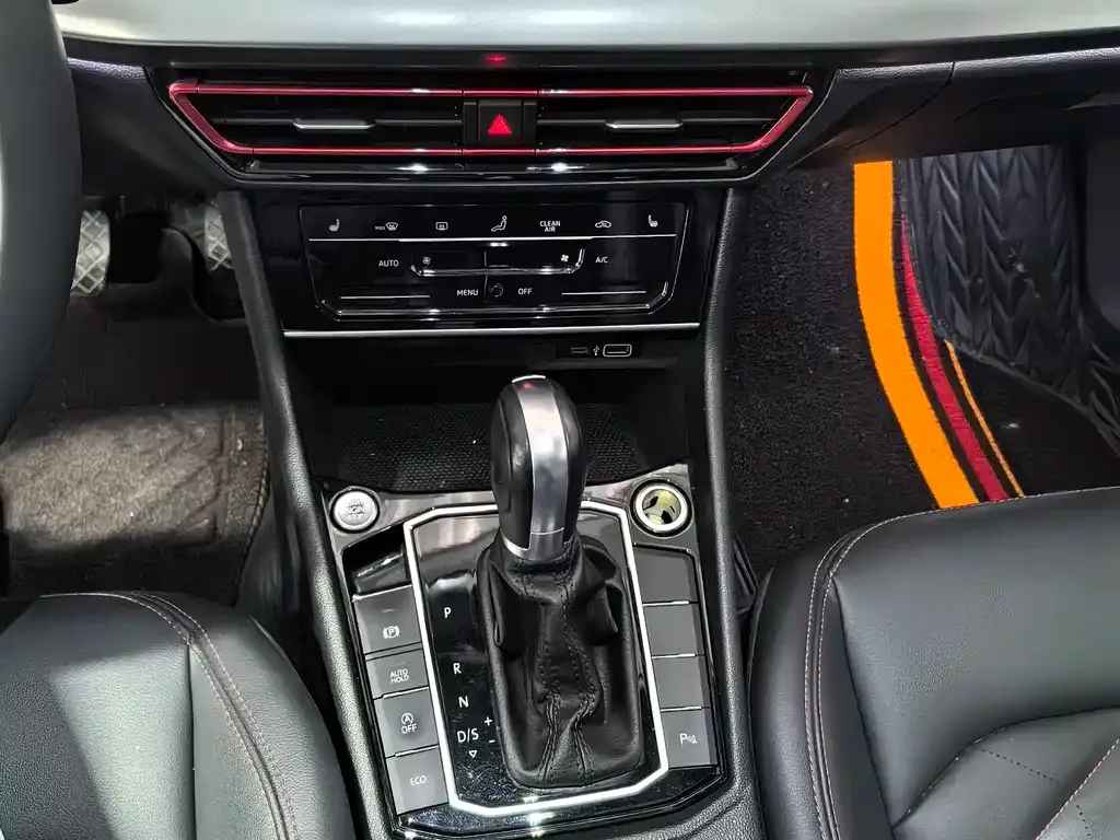 Volkswagen Lavida 2023 из CN, фото 2