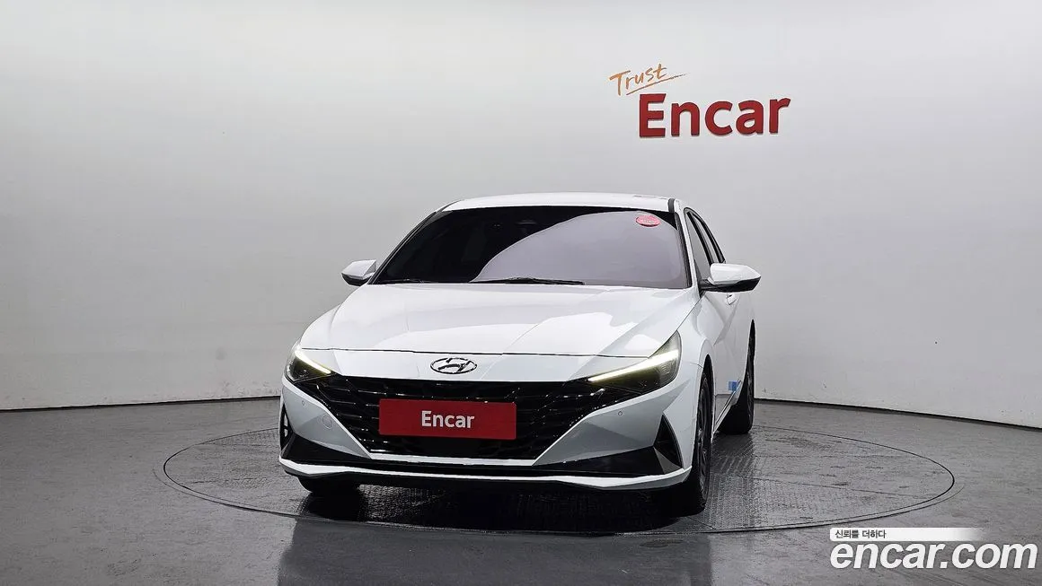 Hyundai AVANTE 2023 из KR, фото 2