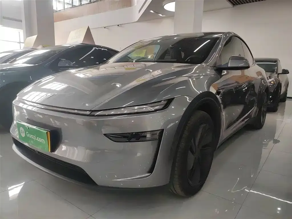Tesla Model Y 2025 из CN, фото 10