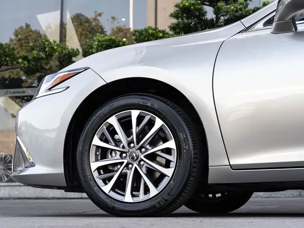 Lexus ES 2024 из CN, фото 5