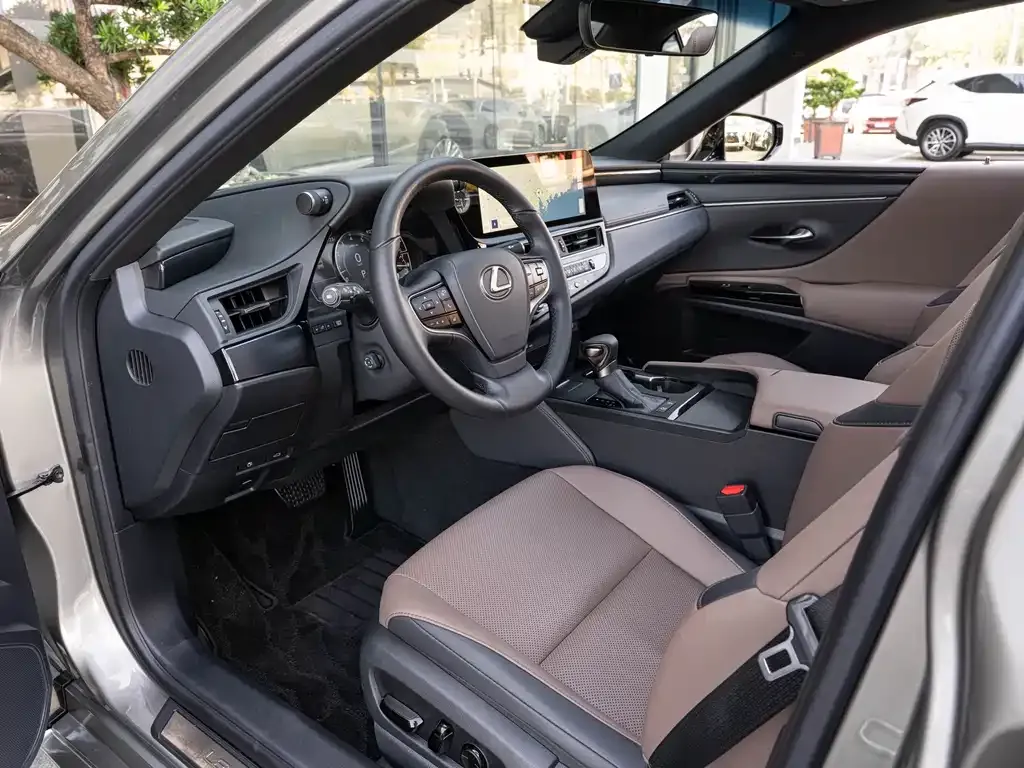Lexus ES 2024 из CN, фото 8