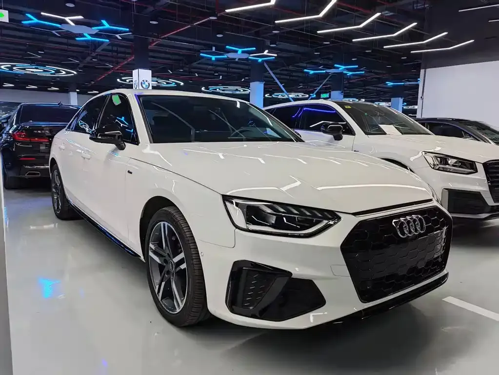 Audi A4L 2022 из CN, фото 6