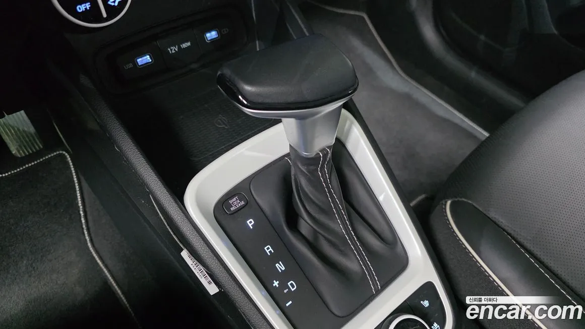 Hyundai Venue 2022 из KR, фото 8