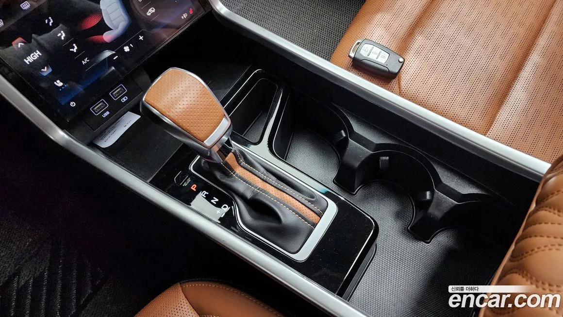 KG Mobility (Ssangyong) Torres — фото 10