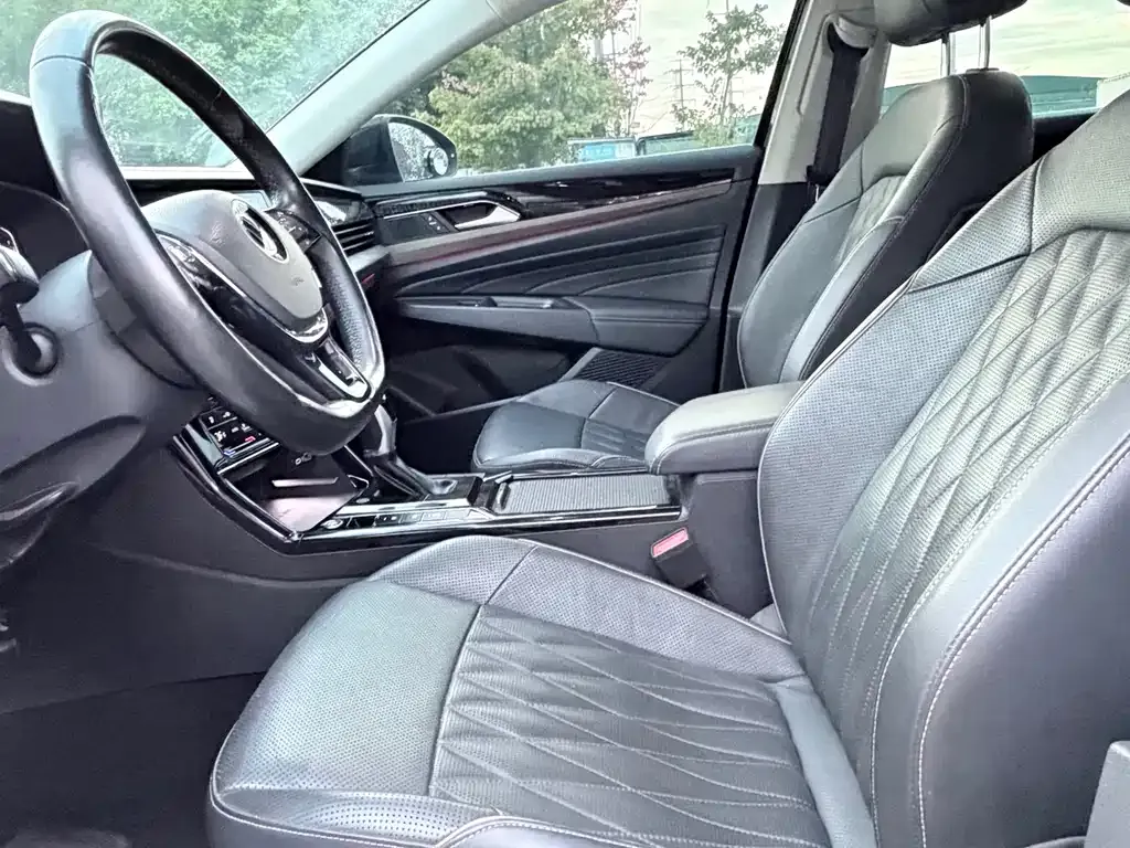 Volkswagen Passat — фото 6