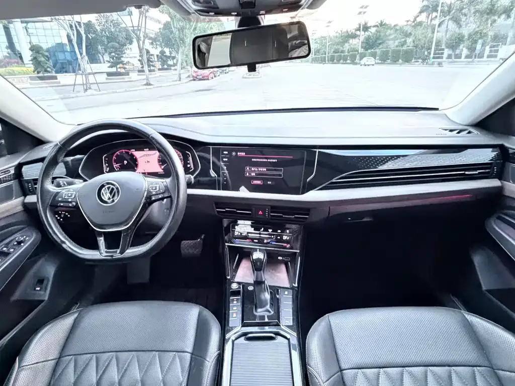 Volkswagen Passat — фото 4