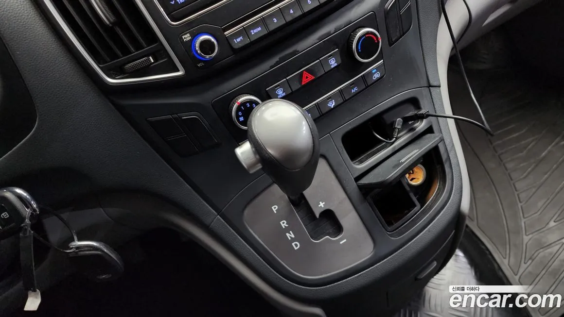 Hyundai Starex 2021 из KR, фото 2