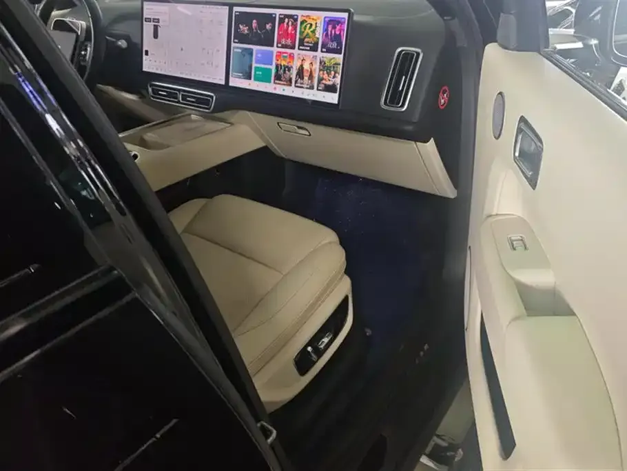 Li Auto L8 2023 из CN, фото 5
