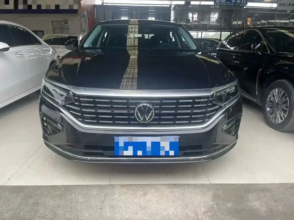Volkswagen Passat — фото 10