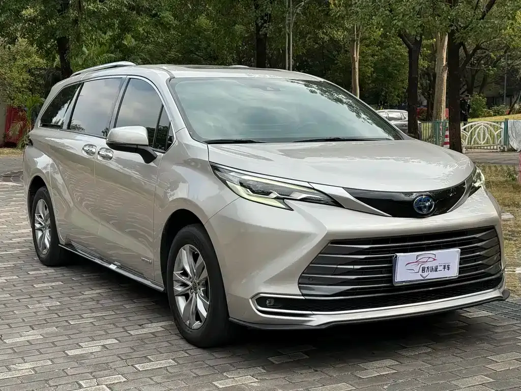 Toyota Sienna 2022 из CN, фото 7