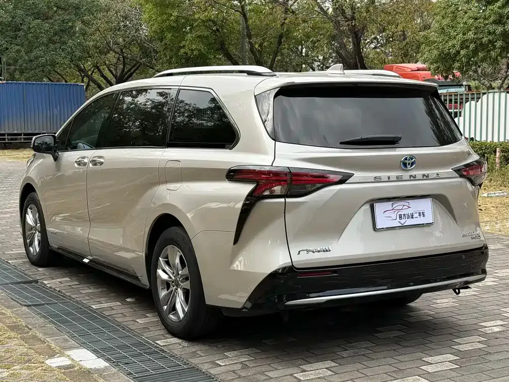 Toyota Sienna 2022 из CN, фото 9