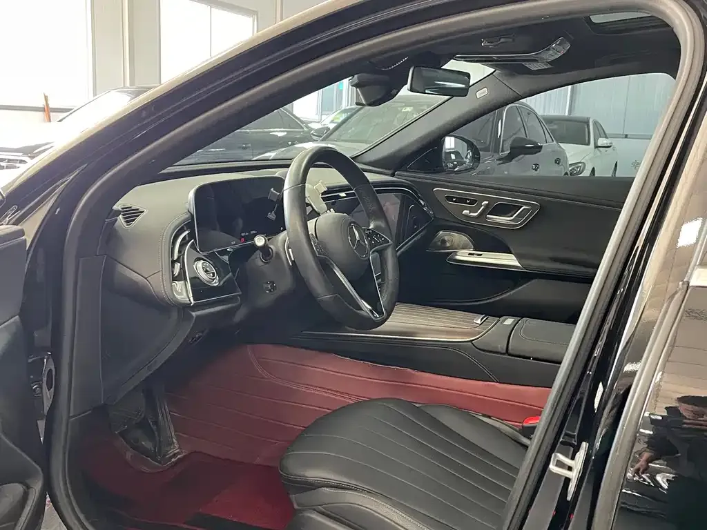 Mercedes-Benz E-Class 2024 из CN, фото 3
