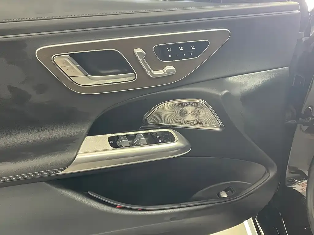 Mercedes-Benz E-Class 2024 из CN, фото 2