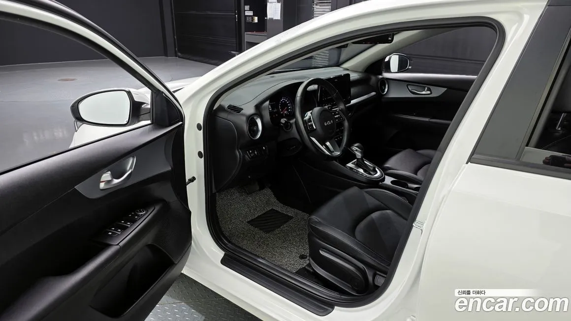 Kia K3 2022 из KR, фото 10