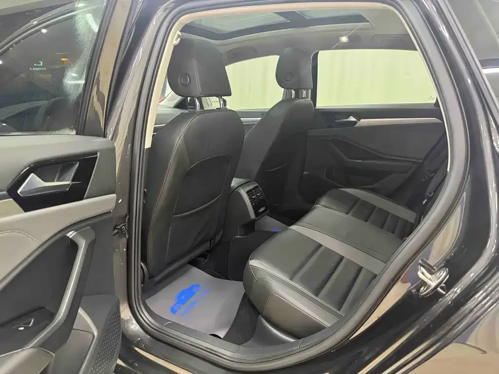 Volkswagen Sagitar 2021 из CN, фото 2