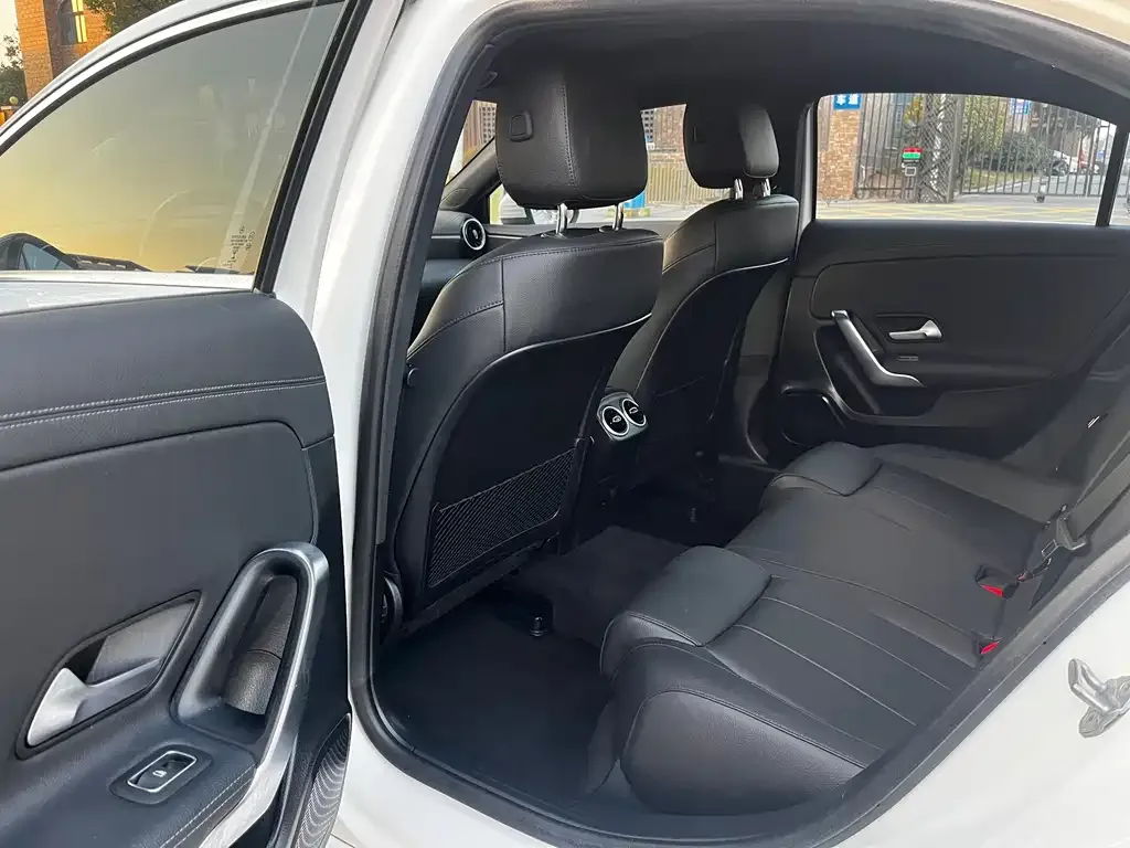 Mercedes-Benz A-Class 2022 из CN, фото 2