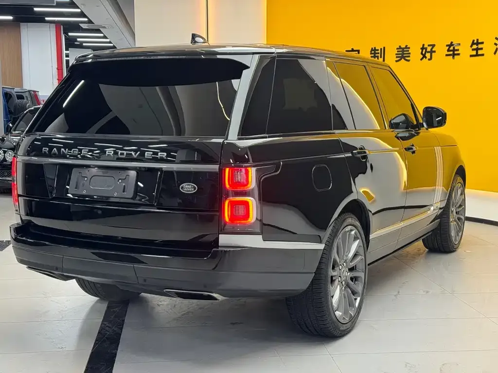 Land Rover Range Rover 2022 из CN, фото 2