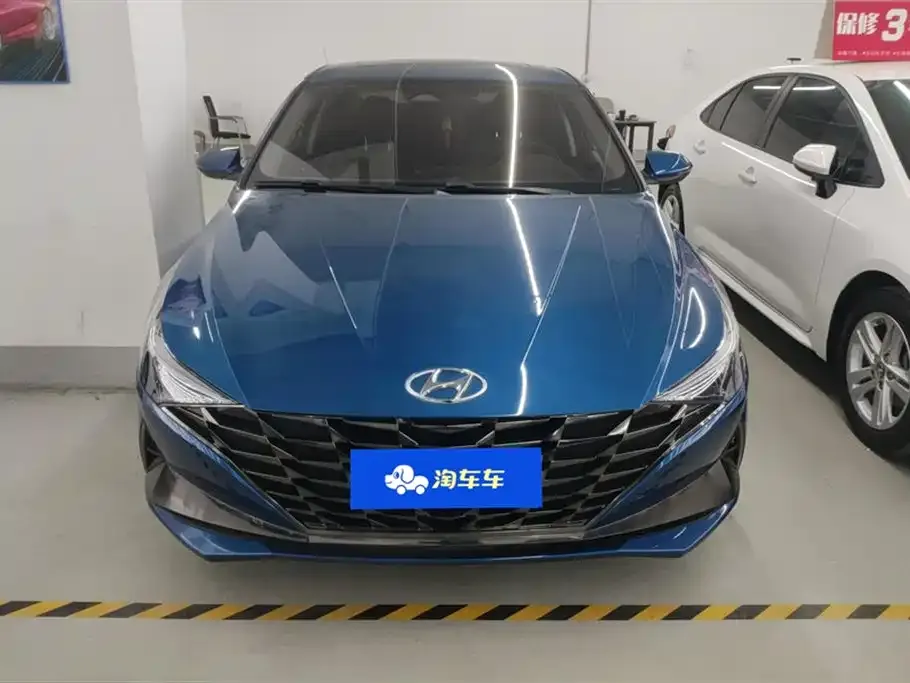 Hyundai Elantra — фото 2