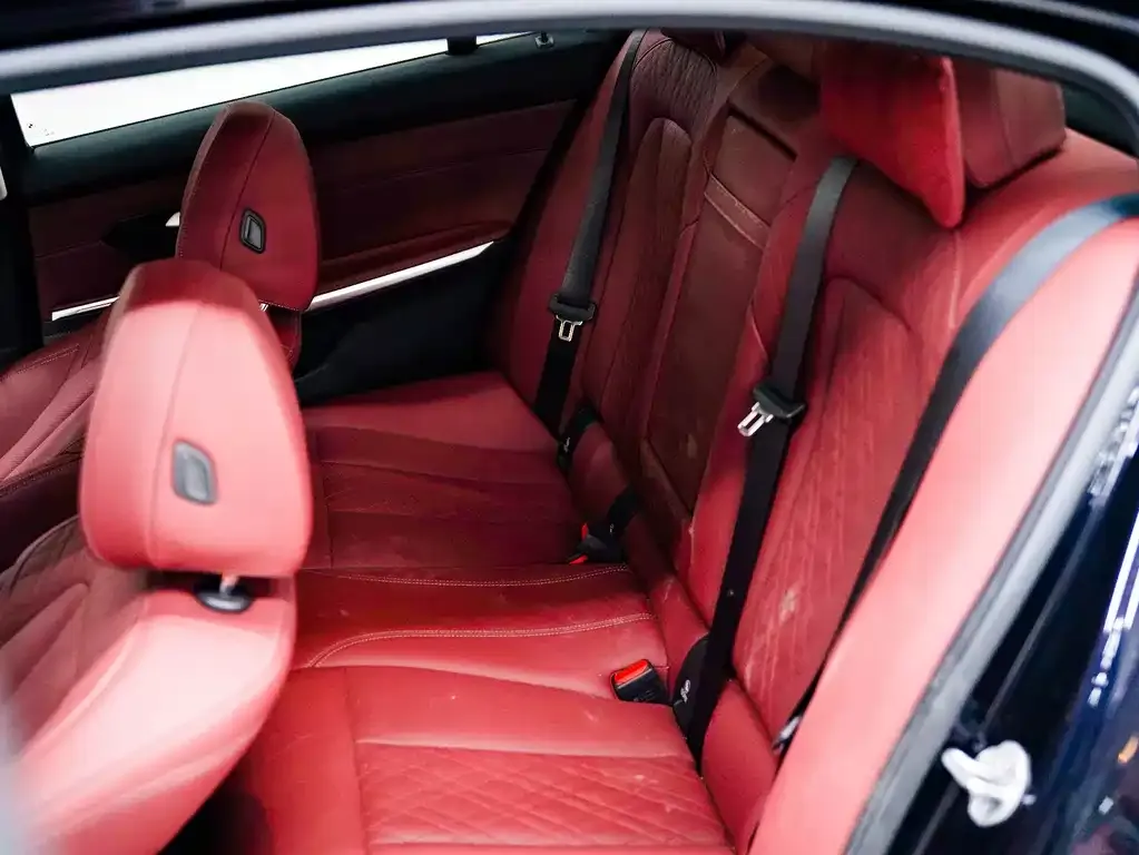 BMW 3 Series 2025 из CN, фото 6